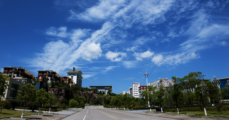 组照《蓝天下的燕城》-2永安建设局魏太淼 2013.7.31永安城区_调整大小.jpg